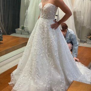 Sparkling Floral Embroidery Wedding Dress